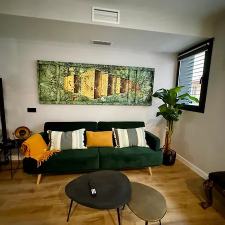 Urban Pulses Buhaira Apartment